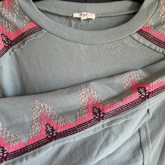 Adorable Stitched Top - Neon pink, maroon, cream, sage green - Picture 2 of 4